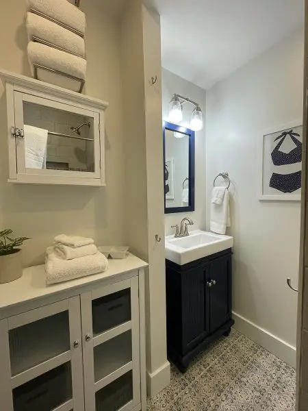 Portage Point Resort Studio Bathroom