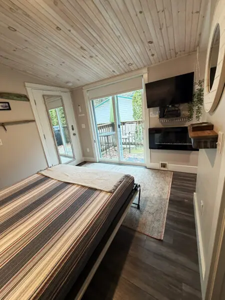 Lakeside Studio Vacation Rental Portage Point Inn Resort