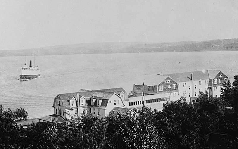 Portage Point Resort Steamship