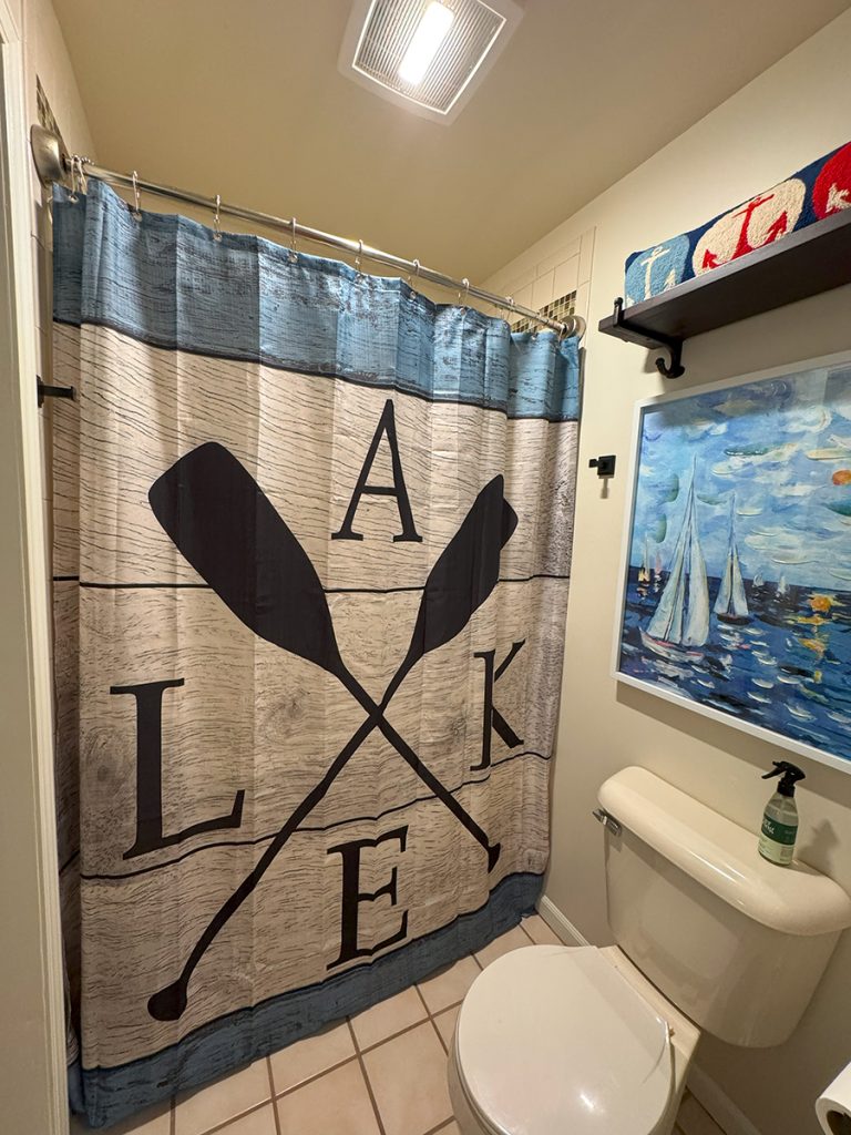 Portrage Point Resort Condo Rental With Full Bathroom