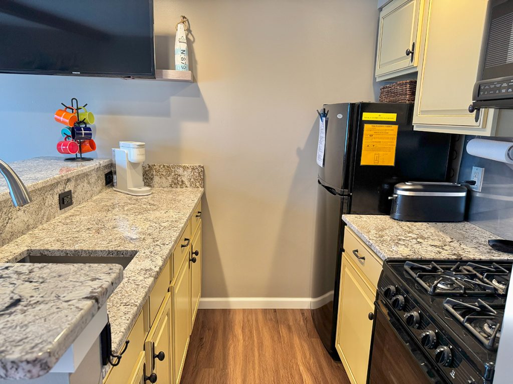 Portrage Point Resort Condo Rental With Full Kitchen